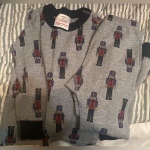 Sz 3 Hanna Anderson pajamas